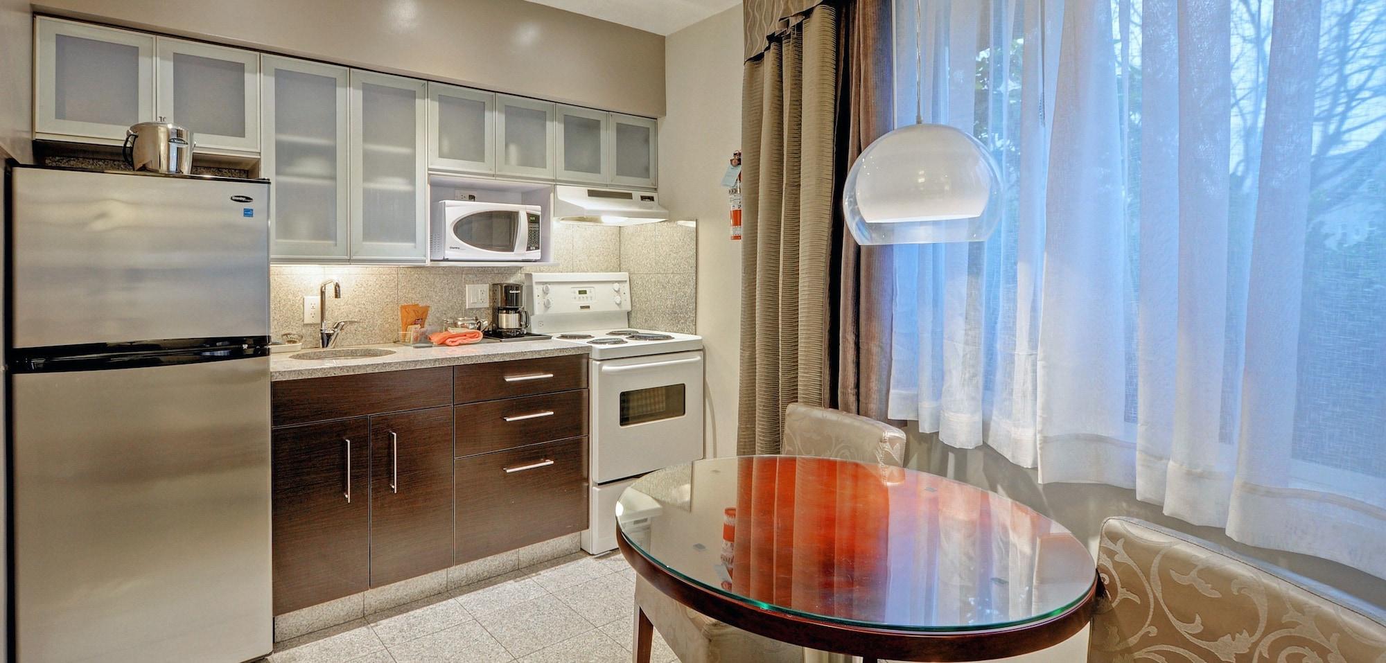 Helm'S Inn Victoria Ngoại thất bức ảnh